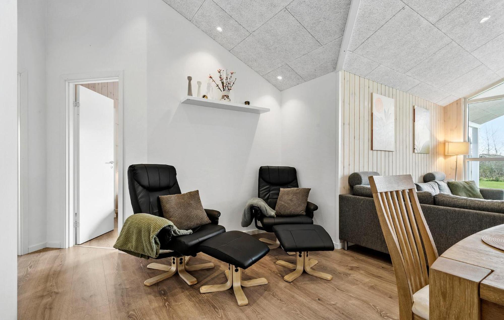 Beautiful Home In Tarm With Sauna Esterno foto