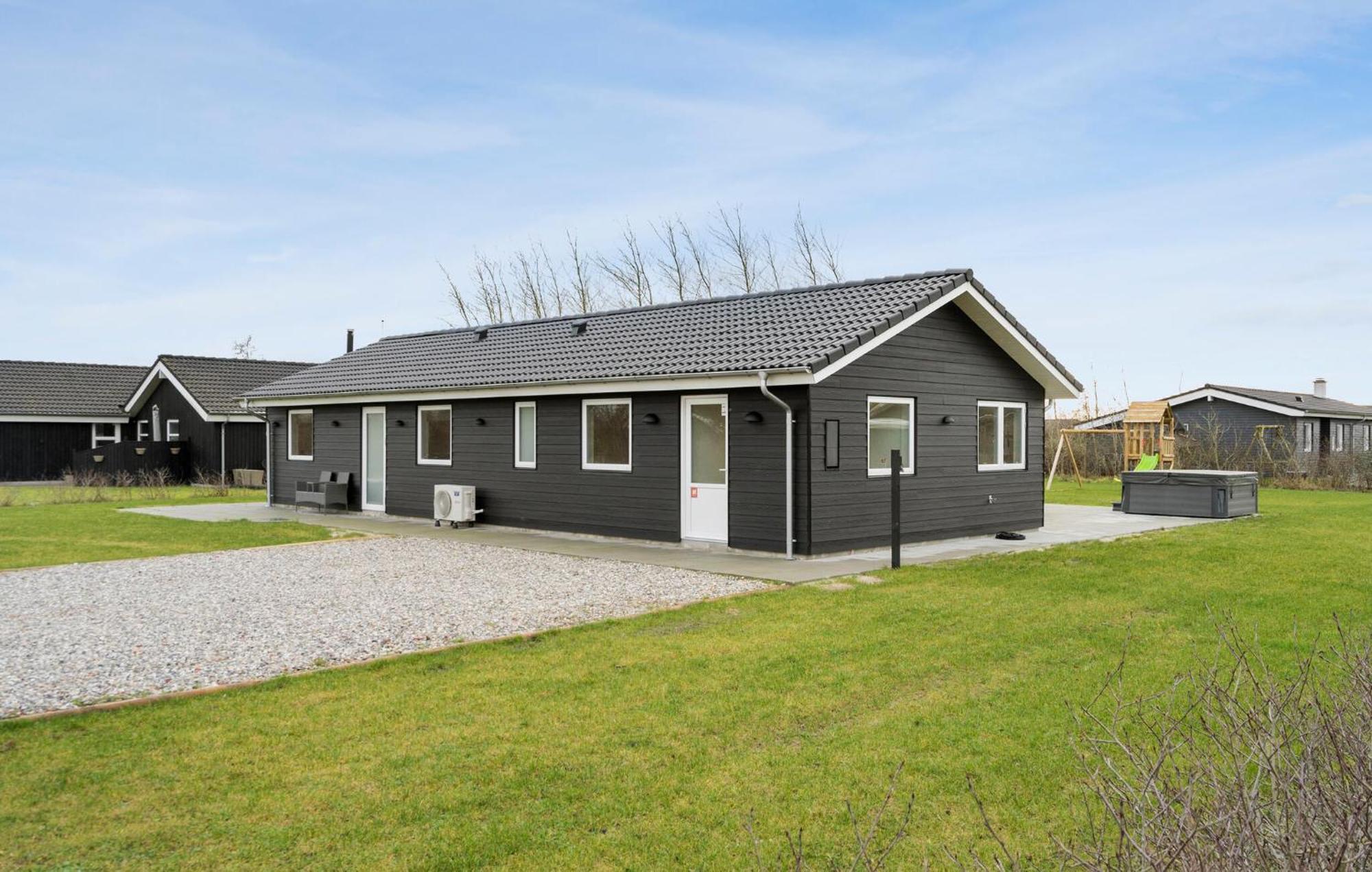 Beautiful Home In Tarm With Sauna Esterno foto